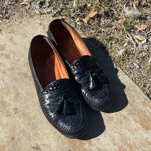 Brass boot loafers 9.5 woven leather upper pinch tassels comfort dress shoe corp